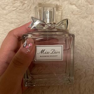 Miss Dior (Flower Bouquet)